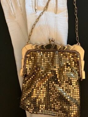 Vintage Whiting & Davis Gold Mesh Mini Evening Wristlet Bag with Chain